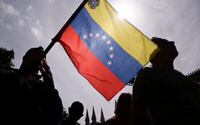 Venezuela decreta estado de conmoción y ordena arrestos tras ataques de EE. UU.